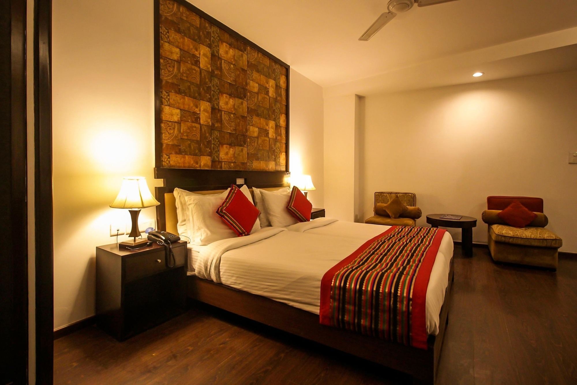 Oyo 9841 The Vivir 1 Hotel Noida Kültér fotó